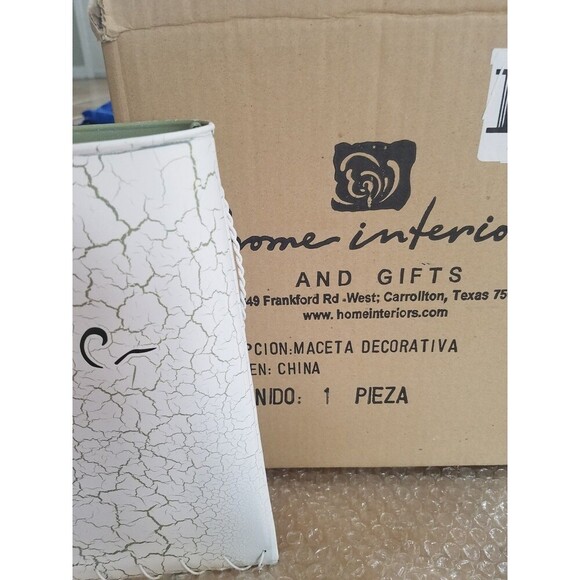 Home Interior hanging Welcome decorative container, antiqued white - Picture 3 of 3